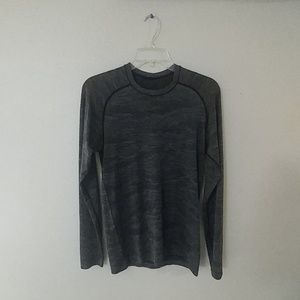 Lululemon metal vent tech